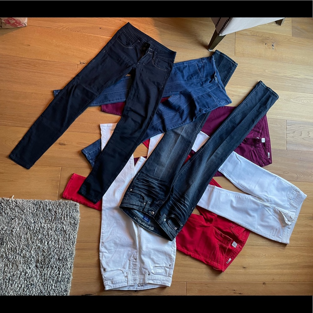 7 pairs assorted women’s size 0 skinny/straight jeans